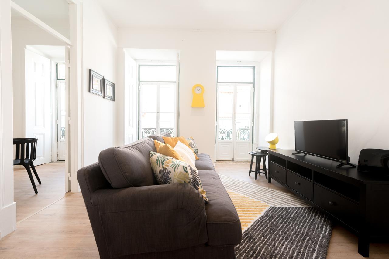 Typical Almirante By Homing * Lisboa